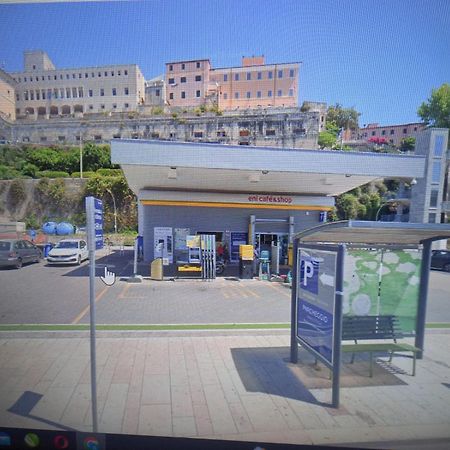 Art Deco City Center Near The Beach! تيراتشينا المظهر الخارجي الصورة